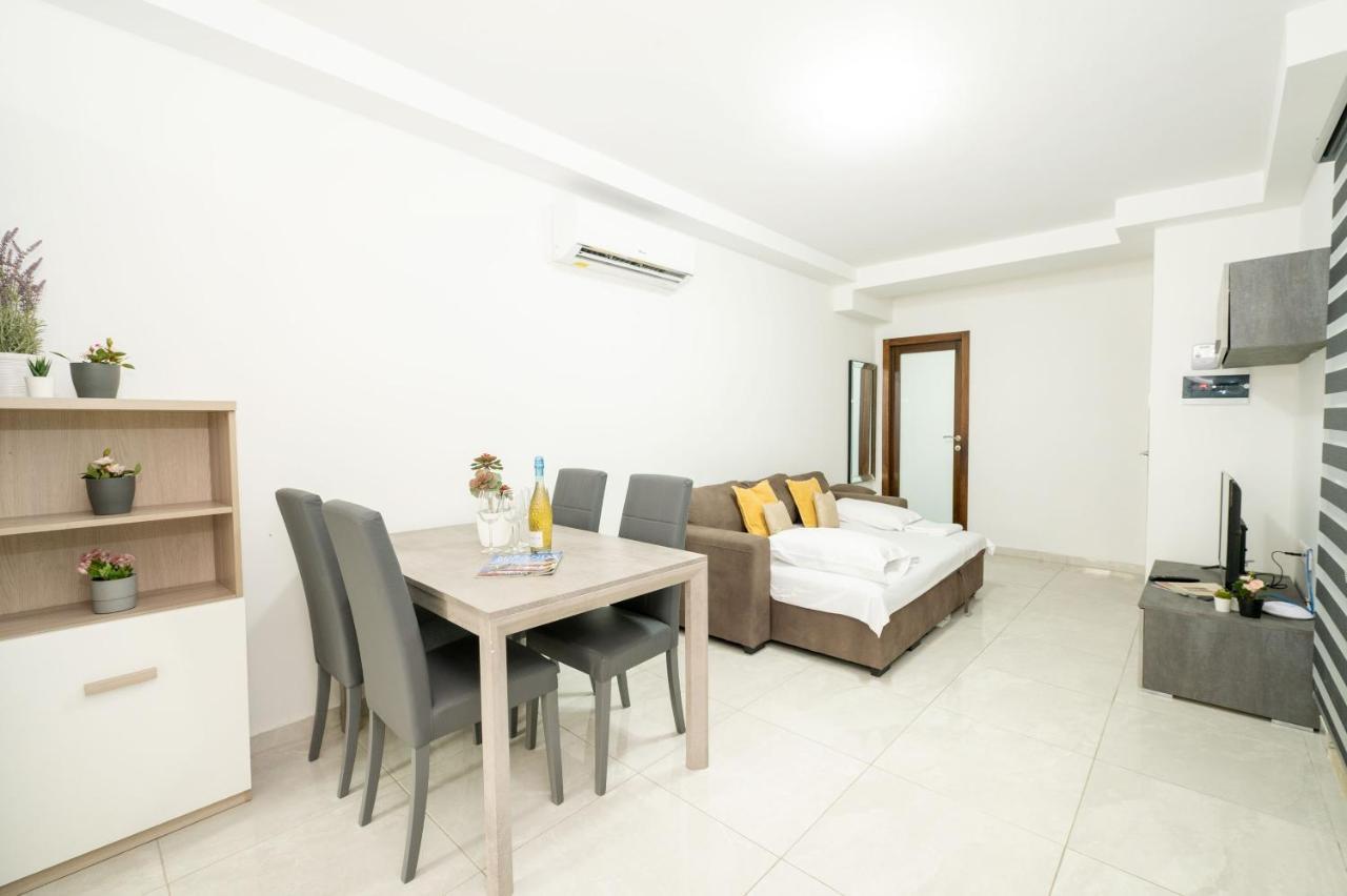 Vela Blu Apartments - Violetta Court Gzira Exteriör bild