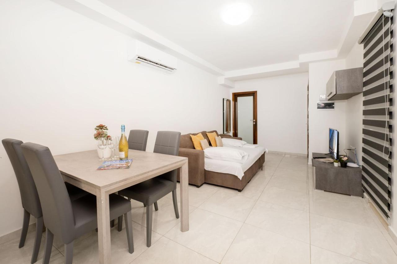 Vela Blu Apartments - Violetta Court Gzira Exteriör bild