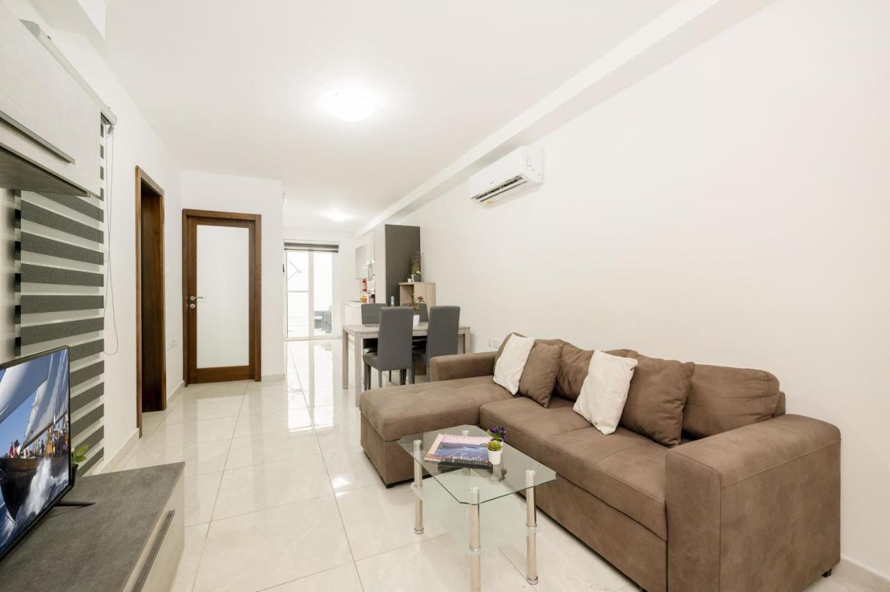 Vela Blu Apartments - Violetta Court Gzira Exteriör bild