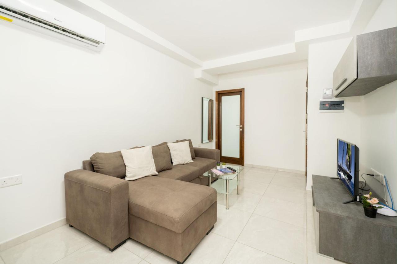Vela Blu Apartments - Violetta Court Gzira Exteriör bild