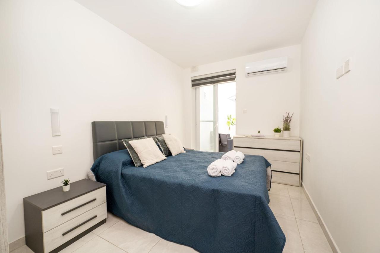 Vela Blu Apartments - Violetta Court Gzira Exteriör bild