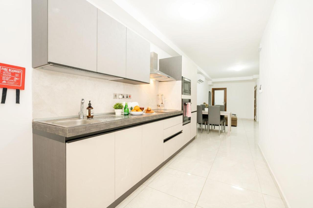 Vela Blu Apartments - Violetta Court Gzira Exteriör bild
