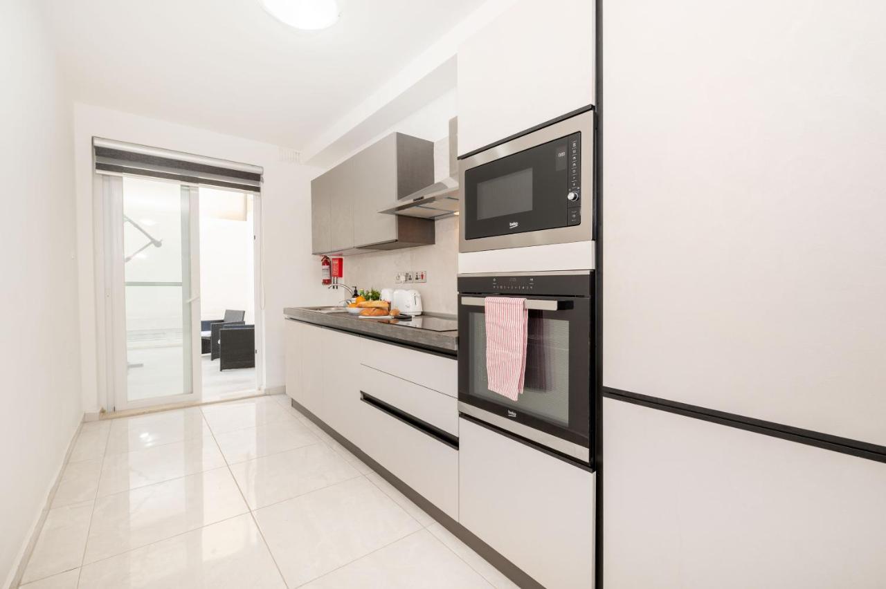 Vela Blu Apartments - Violetta Court Gzira Exteriör bild