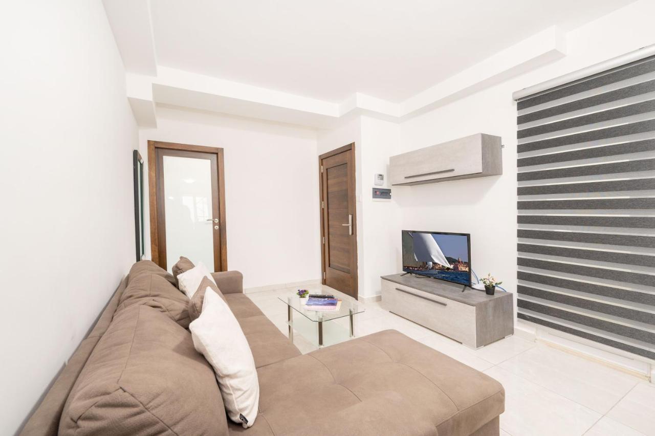 Vela Blu Apartments - Violetta Court Gzira Exteriör bild